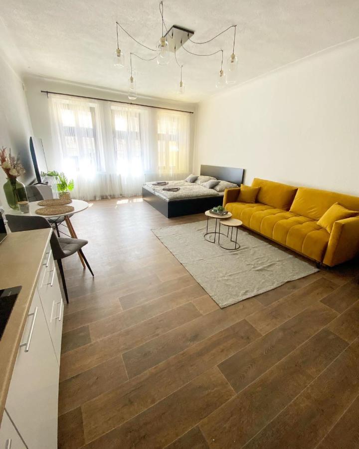 Kovarik Apartments I オロモウツ エクステリア 写真
