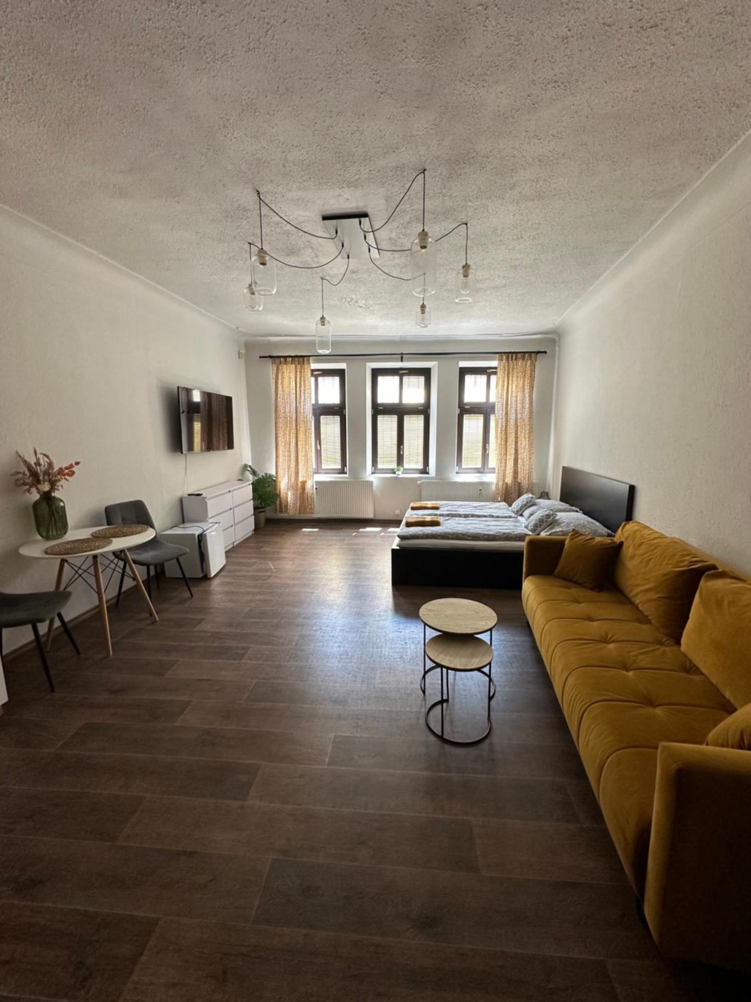 Kovarik Apartments I オロモウツ エクステリア 写真